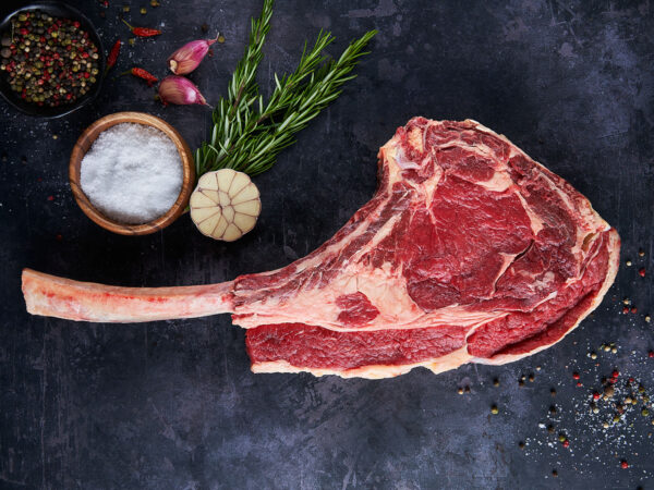 Tomahawk Bodegón con una chuleta tomahawk