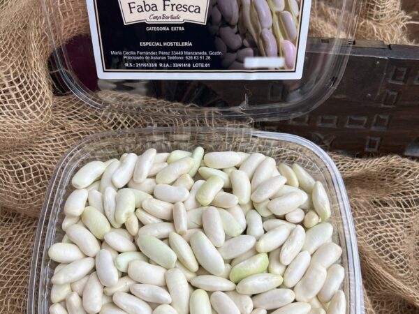 Faba fresca asturiana Casa Bartuelo, en envase de plástico.